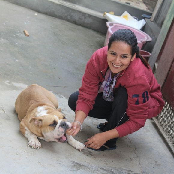 Meet your Posher, Claudia - Picture 1 of 1